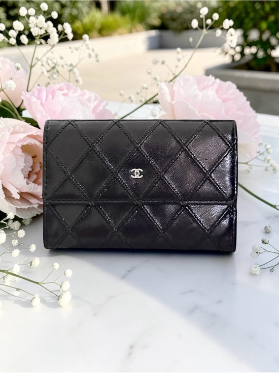 CHANEL Accessories - CHANEL Card Holder Quilted